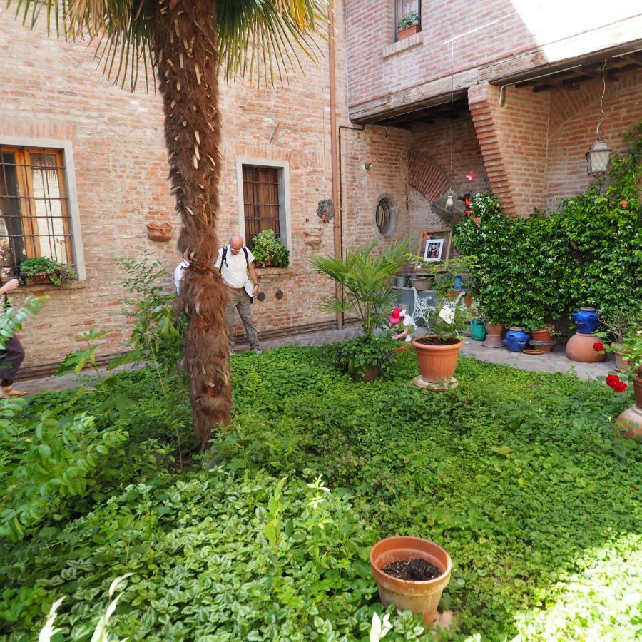 Il Giardino Segreto Apartment Ferrara Exterior photo